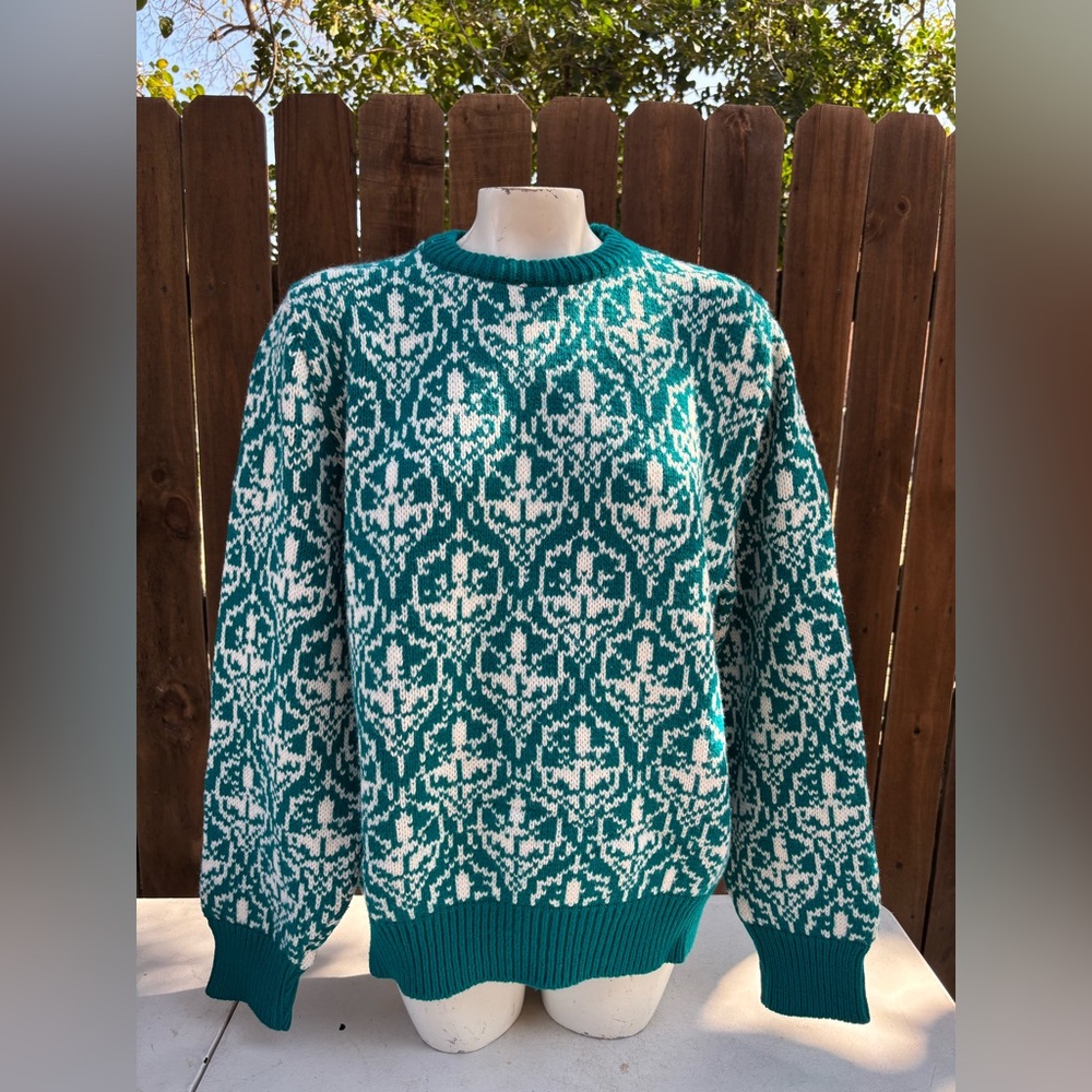 Vintage Royal North Mills Outfitters Orlon Acrylic sweater made in USA RN26766